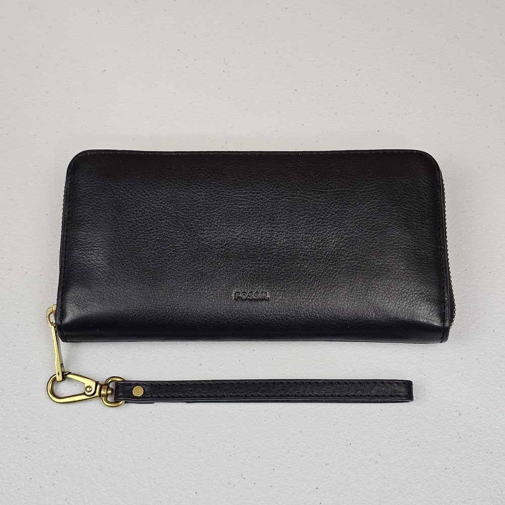 FOSSIL Black Zip Around Clutch Wallet Wristlet Large - Holds 12 Cards